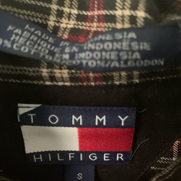 Vintage small Tommy Hilfiger Button Down Set of 2 - Picture 8 of 9